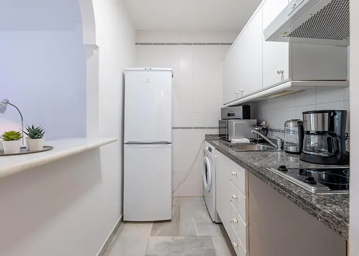 Carihuela With Pool And Free Parking 5 M Torremolinos