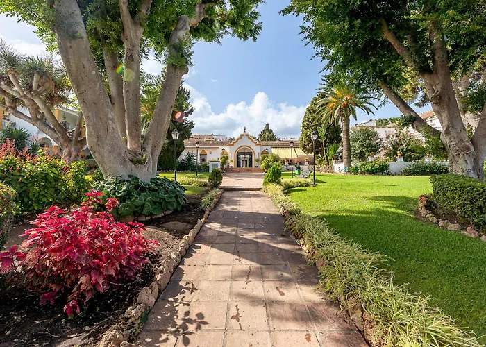 Carihuela With Pool And Free Parking 5 M Lägenhet Torremolinos