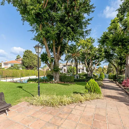 Carihuela With Pool And Free Parking 5 M