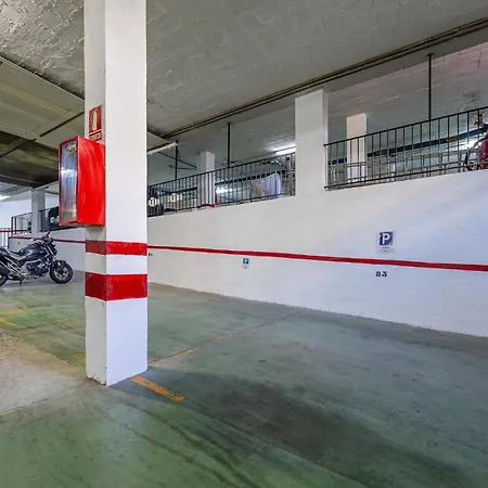 Carihuela With Pool And Free Parking 5 M