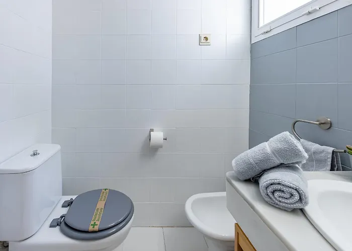 Carihuela With Pool And Free Parking 5 M Torremolinos