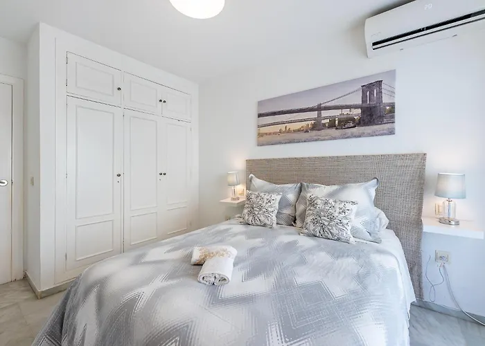 Carihuela With Pool And Free Parking 5 M Torremolinos