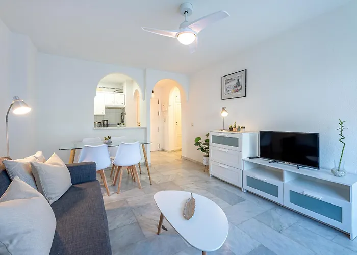 Carihuela With Pool And Free Parking 5 M *