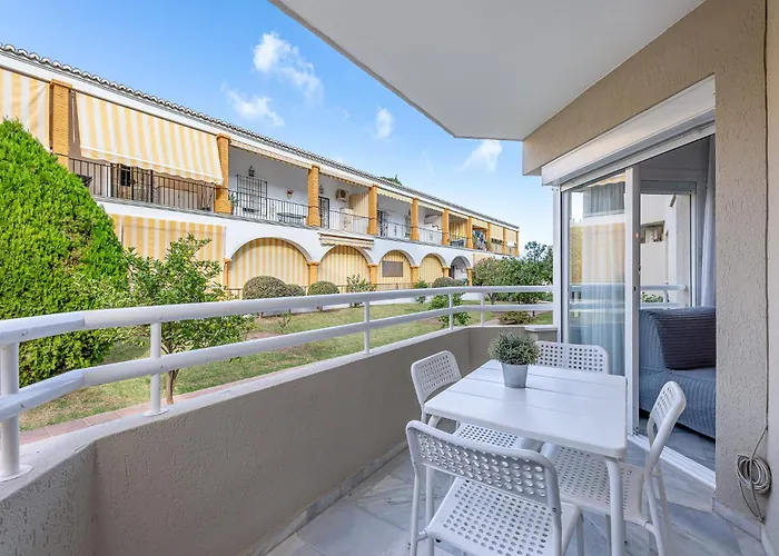 Carihuela With Pool And Free Parking 5 M Lejlighed Torremolinos