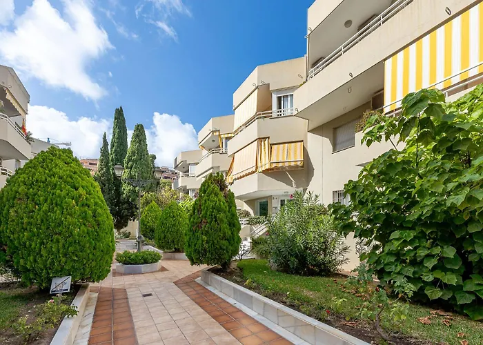 Carihuela With Pool And Free Parking 5 M